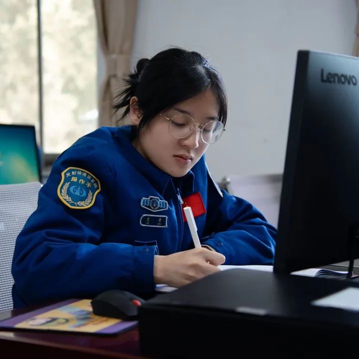 每一个你都在闪闪发光