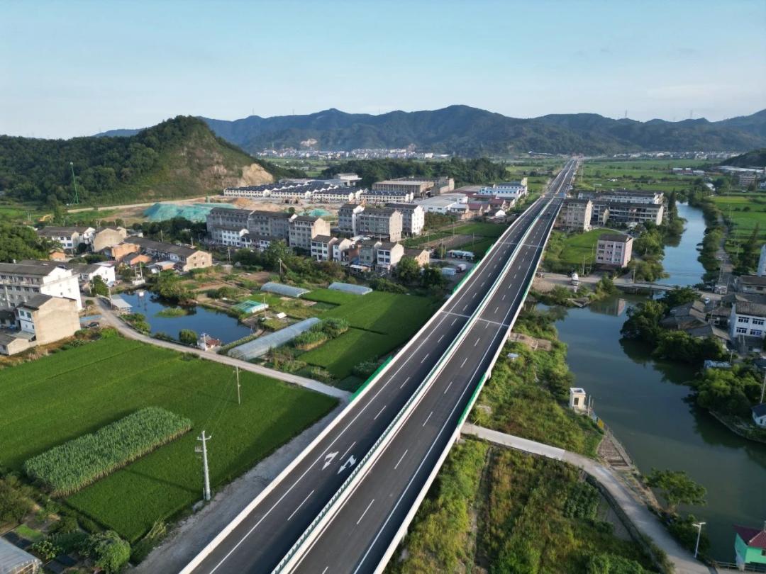 余姚至温岭公路黄岩北城至温岭泽国段院桥支线工程,是黄岩交通史上首