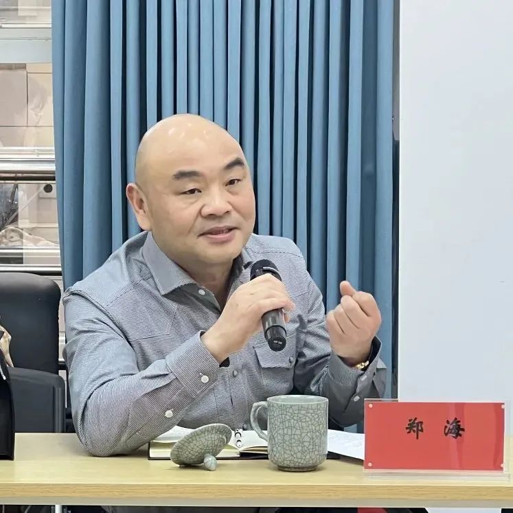 郑 海鹿城海外华侨华人联合会执行会长,温州市新联会副会长,浙江联英
