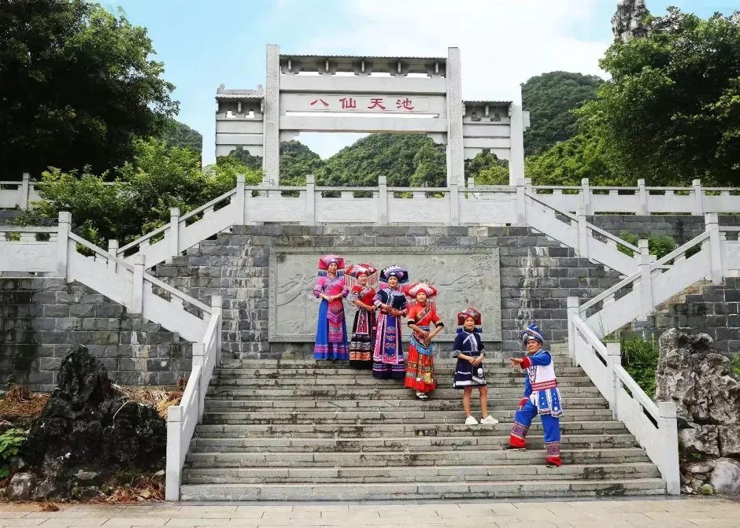 露营,晚会,烟花,水上表演……满fun半程马拉松就在武宣!