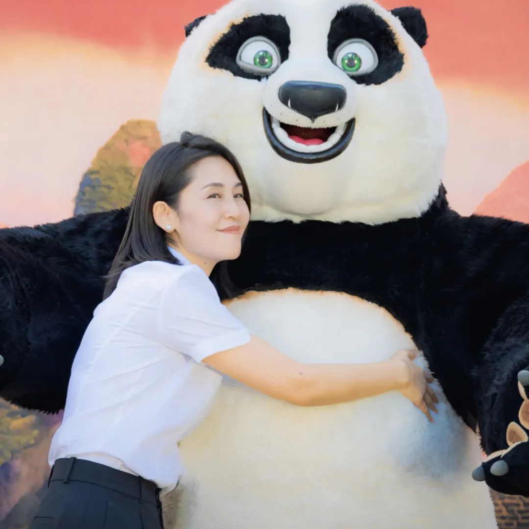 《功夫熊猫4》超前点映,环球影城阿宝空降宜昌!