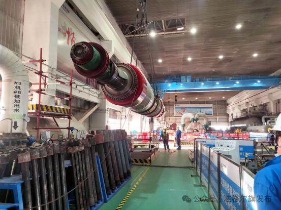 岗位需要,我也没想很多,凭着一股韧劲就开始学习天车驾驶知识与技术