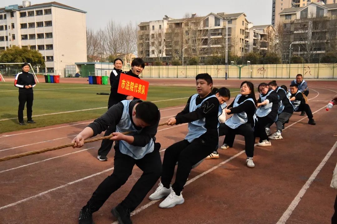 愿你们一路披荆斩棘,归来仍是少女……_澎湃号·政