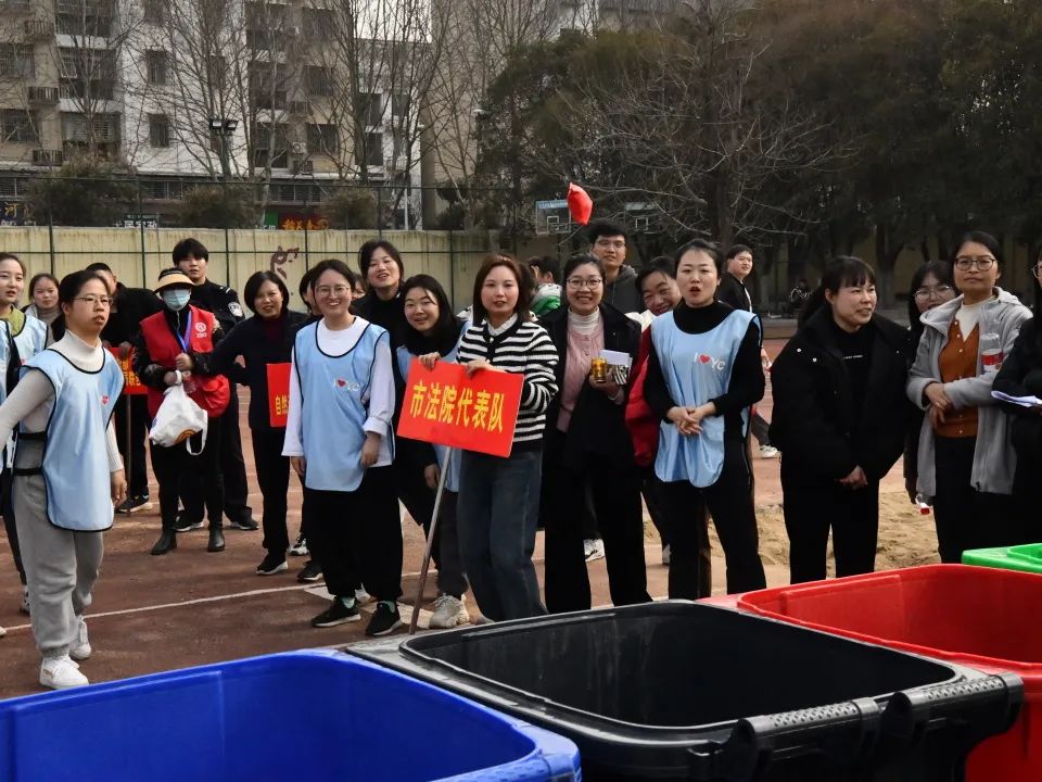 愿你们一路披荆斩棘,归来仍是少女……_澎湃号·政