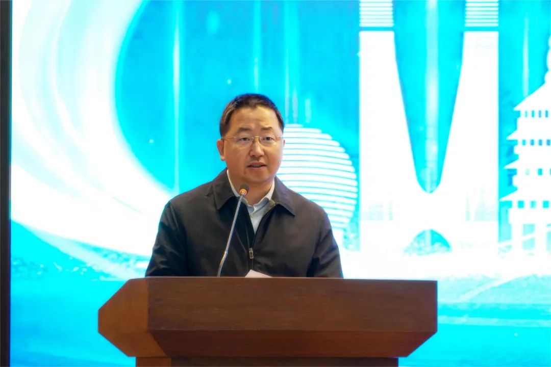 省市相关部门领导以及萧山区委常委,组织部长吴斌,副区长王润东出席