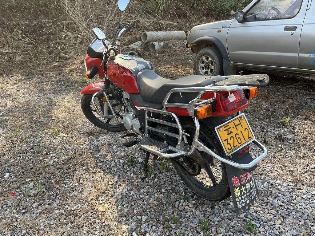 车牌号云h32g12新大洲-本田牌普通二轮摩托车,初次登记日期2022-10-21