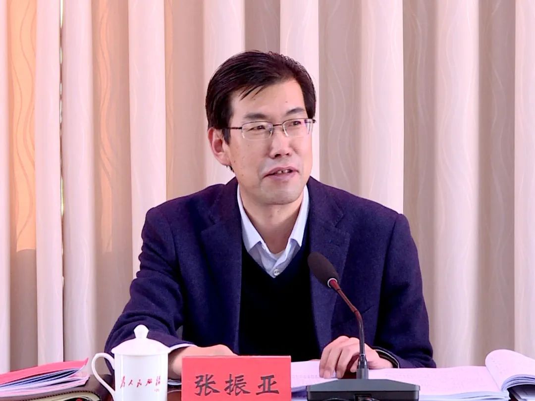 张振亚主持召开县委人才工作领导小组2024年第一次会议暨抓人才工作