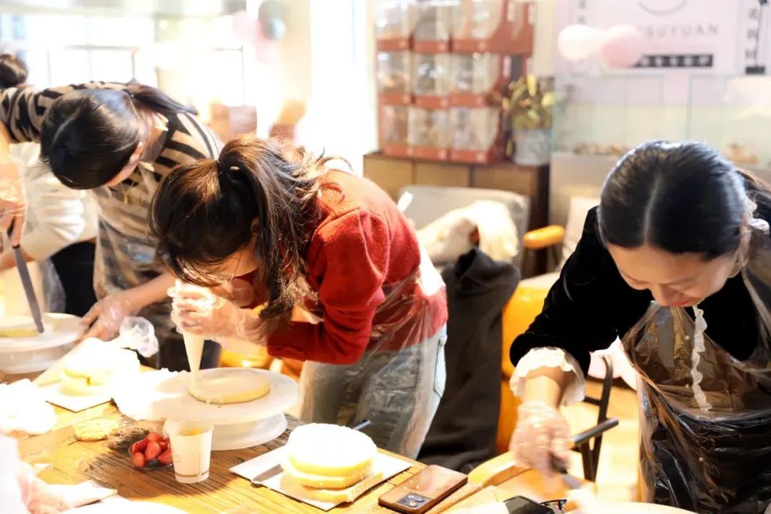 "魅力巾帼61幸福加焙"—来自法院的"她"甜度爆表!