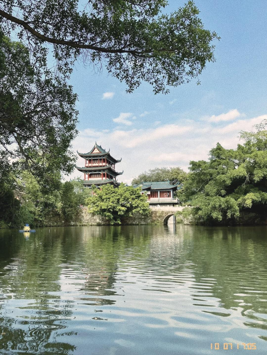 在江西总有一处城市留白适合寻春