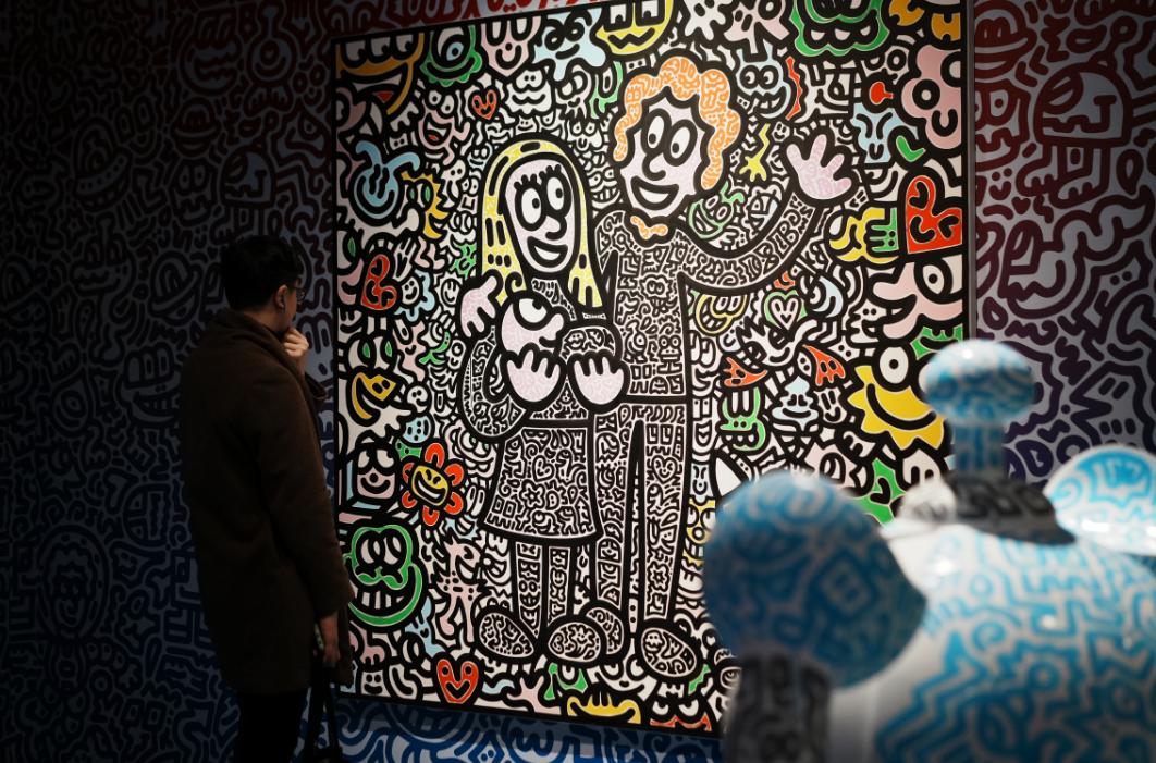 门更注重以全球视野发掘新锐的艺术力量,展出的艺术家作品风格多元,展