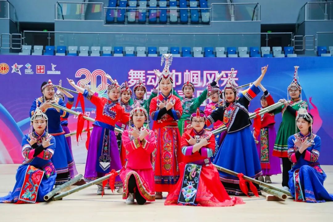 舞动巾帼风采 共享青田生活——庆祝"三八"国际妇女节114周年暨健身操