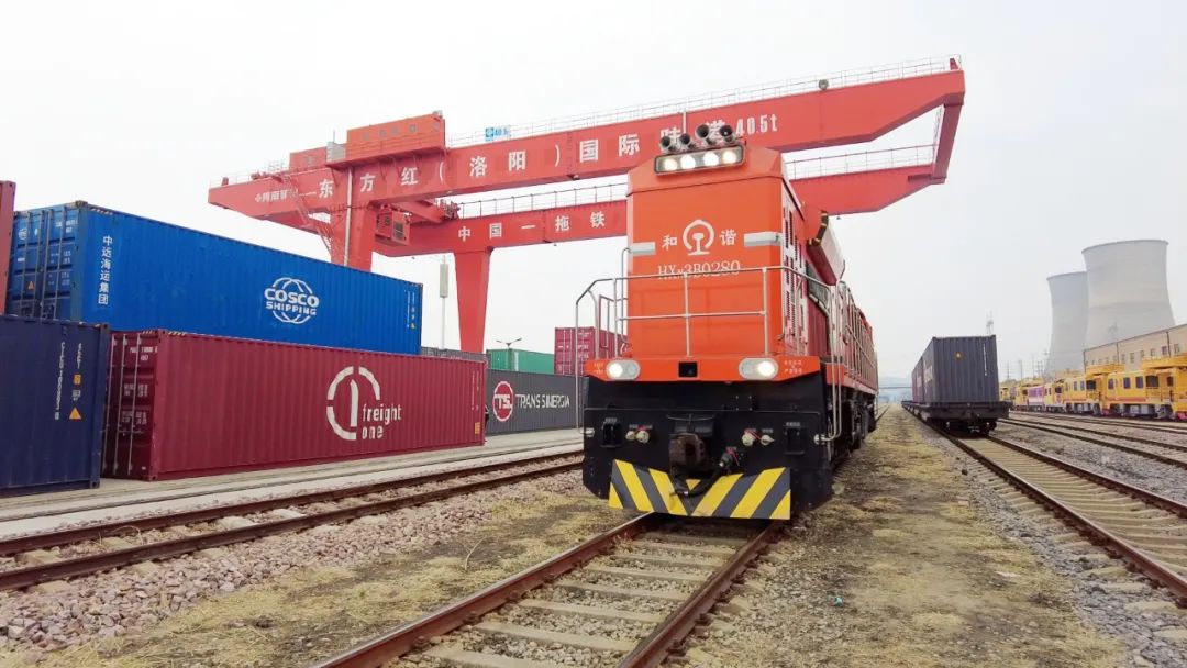 东方红(洛阳)国际陆港位于洛阳市先进制造业集聚区.