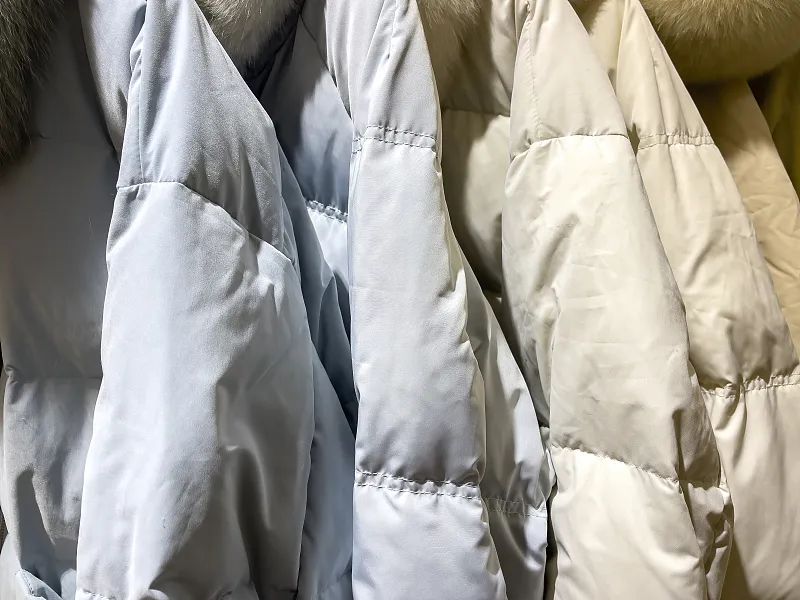 静电尼龙面料和羽绒甚至将洗衣机内筒撑满,发生爆炸可能使羽绒服不断