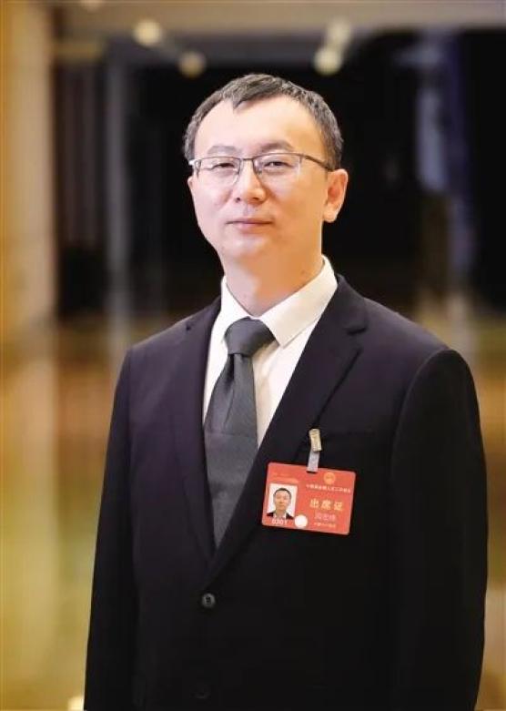 【聚焦全国两会】两会61我建言|闫宏伟 额尔敦达来_澎湃号·政务