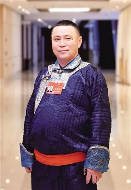【聚焦全国两会】两会61我建言|闫宏伟 额尔敦达来_澎湃号·政务