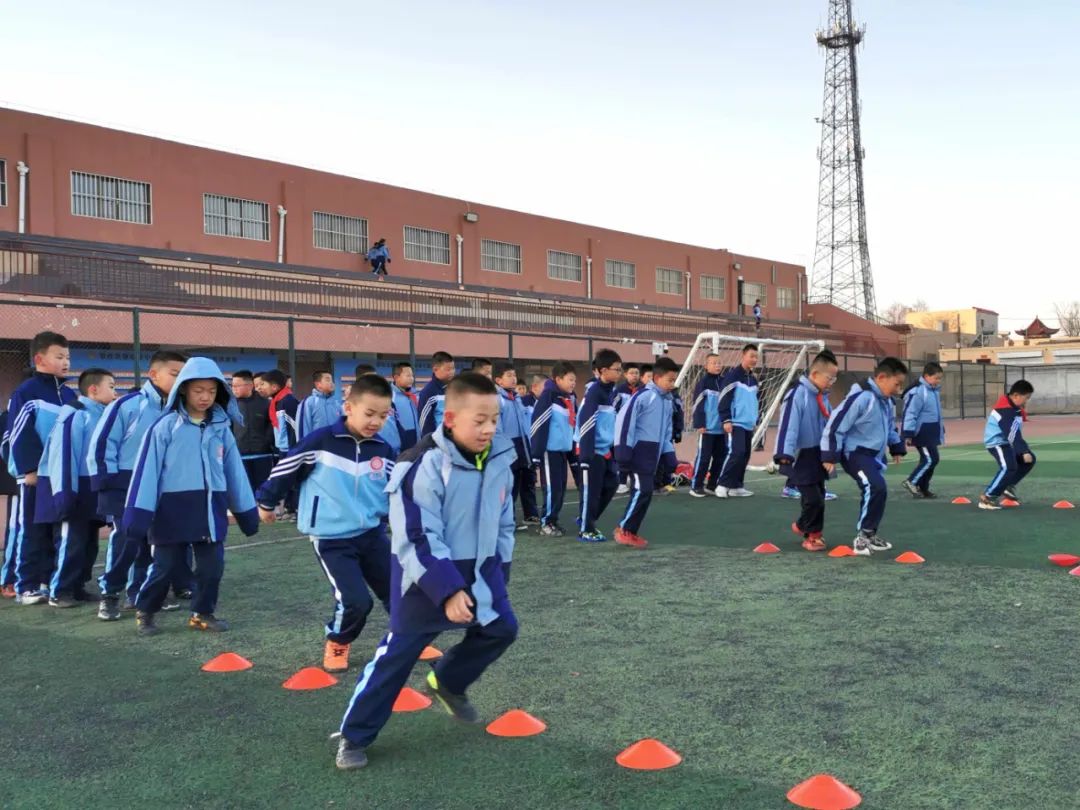 "零点体育课":唤醒活力满满新一天