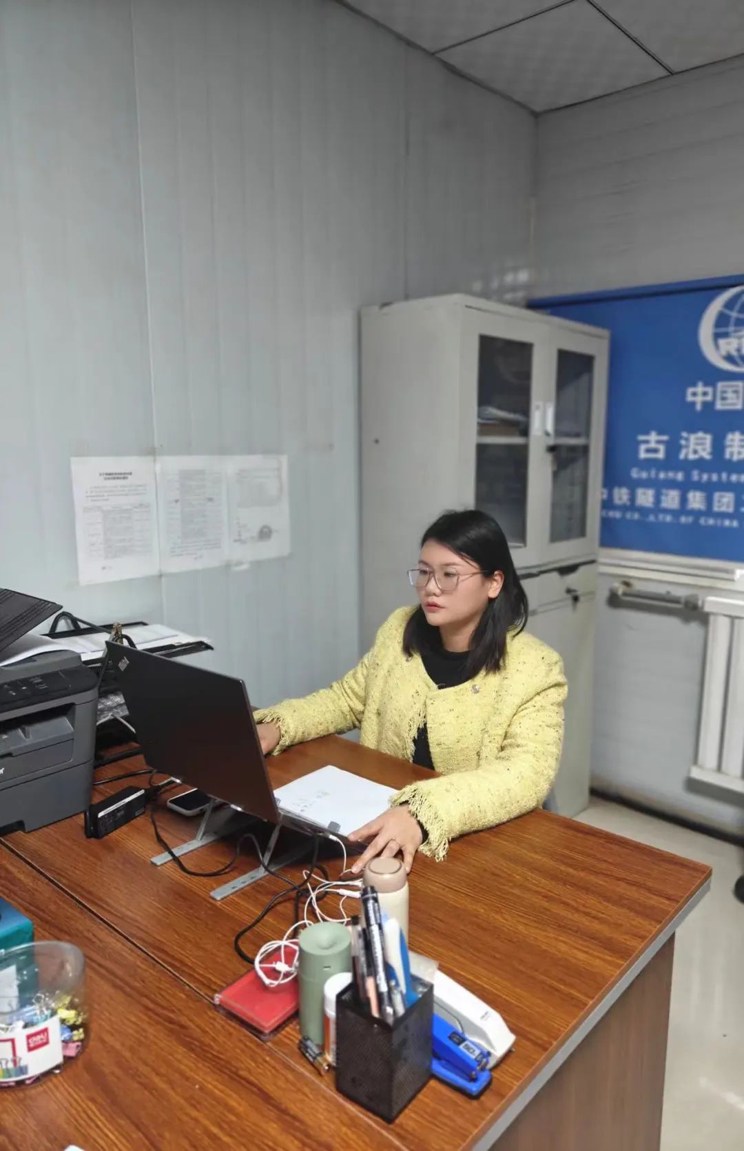 柔肩扛重任巾帼显担当公司先进女职工风采展