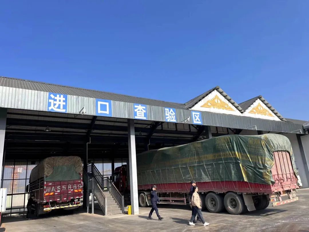 媒体眼中的西双版纳云南日报关注国家级口岸增至7个西双版纳口岸经济