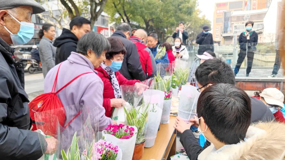 “植”此青綠，扮靚生活，青浦區(qū)開展“3·12植樹節(jié)”宣傳活動