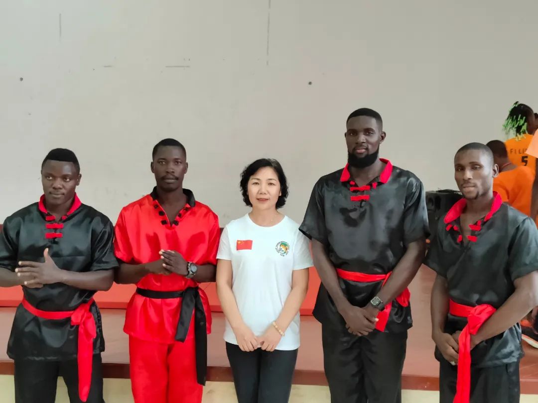 驻圣多美和普林西比大使出席圣普首届武术锦标赛_澎湃号·政务_澎湃