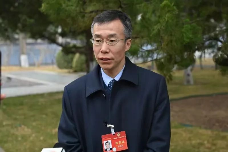 【两会正前方·委员展风采】杨建成委员:用科技的力量造福民生_澎湃号