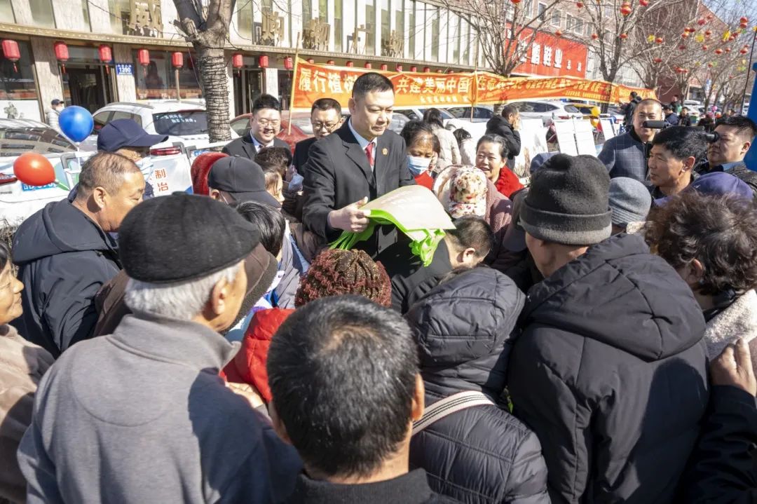 "植"此青绿 共护春天 ——吉林铁路运输法院,永吉县林业局开展植树
