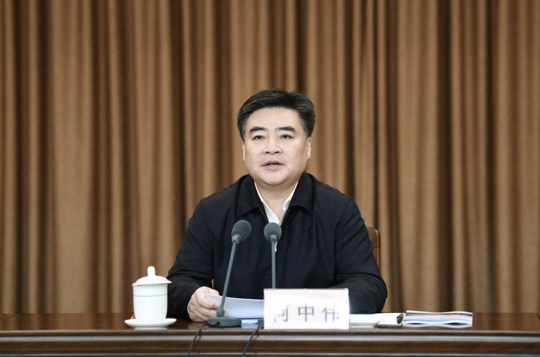 市委常委,组织部部长李武杰宣布八届市委第四轮巡察组组长,副组长名单