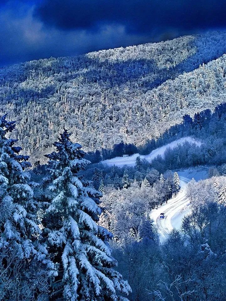 长白山雪景手机壁纸图片