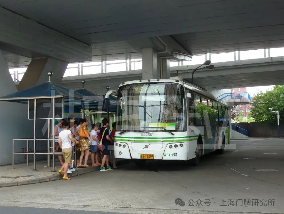 车影行踪:76路公共汽车简史_澎湃号·湃客_澎湃新闻-the paper