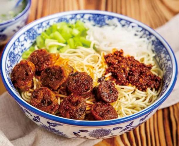 伊彩兴抓面·炸酱面(城西区殷家庄小区)高尔力羊肠面(城东区五一路27