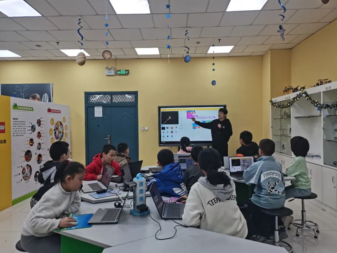喀什市青少年活动中心特色课程让孩子们的课余生活多姿多彩_澎湃号