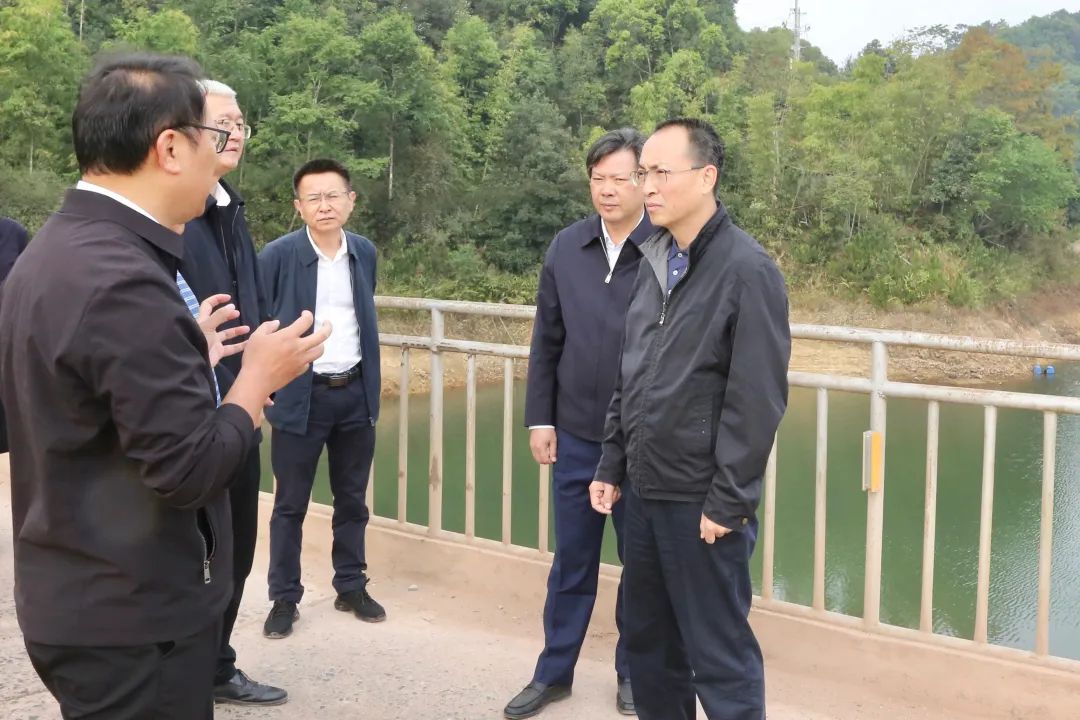 李庆元在思茅区调研抗旱保供水工作时强调:坚持"一库