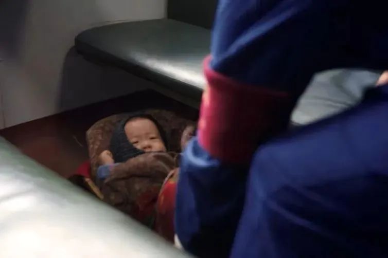 父母遗弃子女需承担何种法律责任?