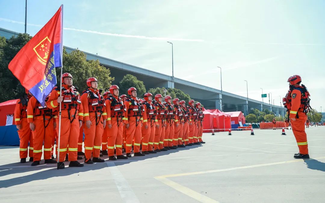 防汛备汛工作 | 上海市消防救援总队组织开展跨区域抗洪抢险无预案