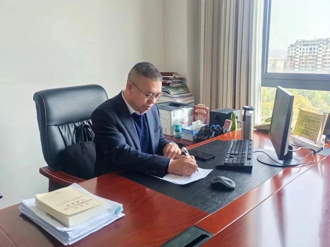 县建设局 李小伟:砥砺奋进 再建新功【一把手谈"五大攻坚"】_澎湃号