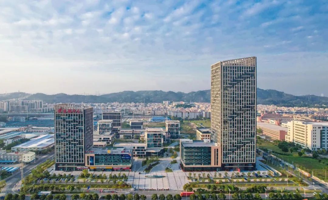 既是江门市安全应急产业园的核心区域,起点位于新港路,终点位于高新路