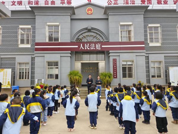 三八妇女节特辑法漾巾帼振奋龙马精神三八国际妇女节泸西法院女干警