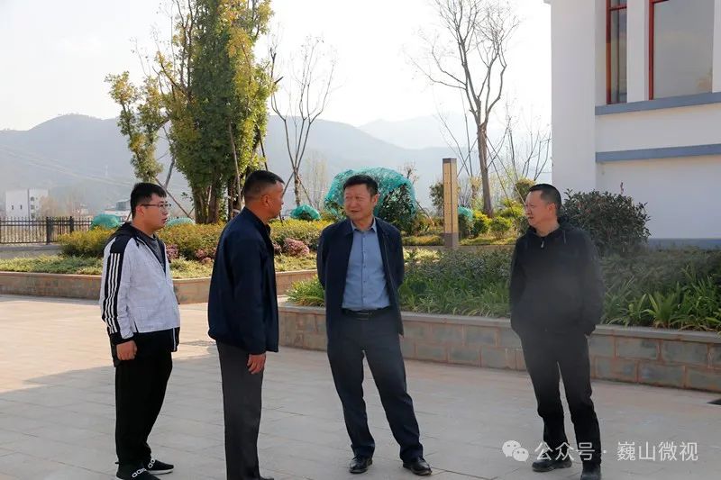 字文源在调研小吃节分会场道路交通安全保障工作时强