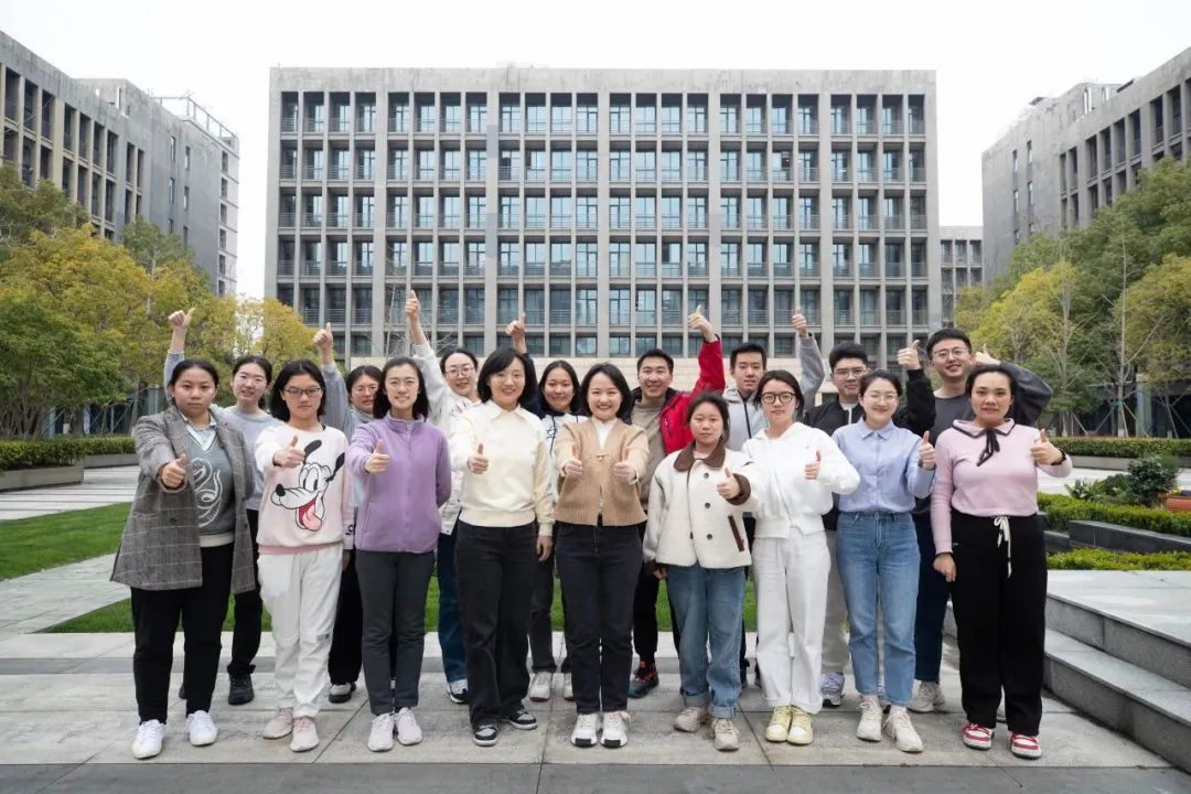 西湖大学博导万蕊雪图片