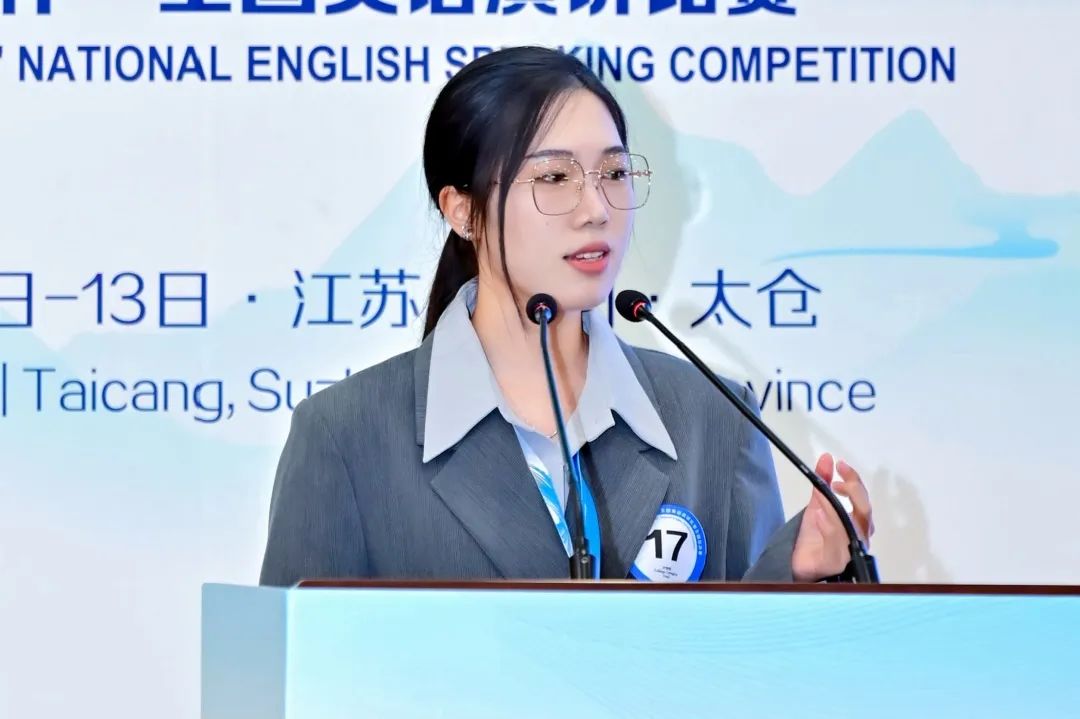 "吴小曼曾获全国大学生英语竞赛(neccs)全国一等奖,第25届"外研社·国