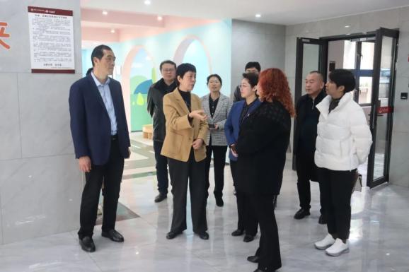 省妇联一级巡视员龚明珠一行来宜调研两纲实施及儿童友好社区建设工作