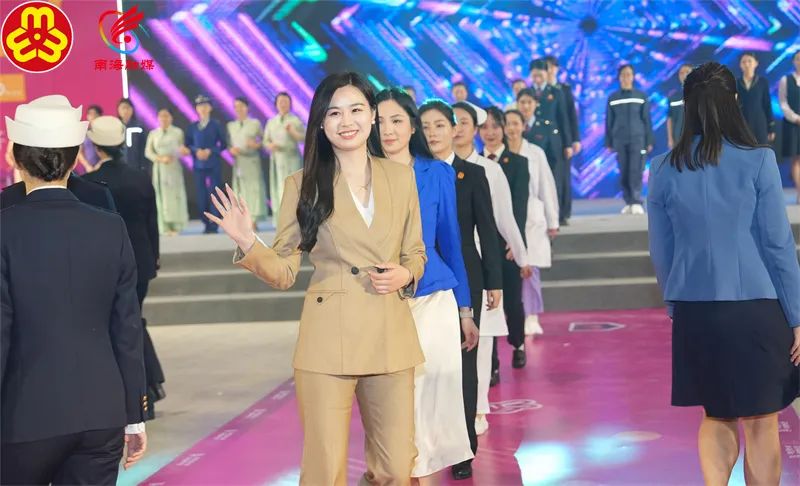 佛山市新闻传媒中心记者 章佳琳 摄原标题:《看了不起的她!