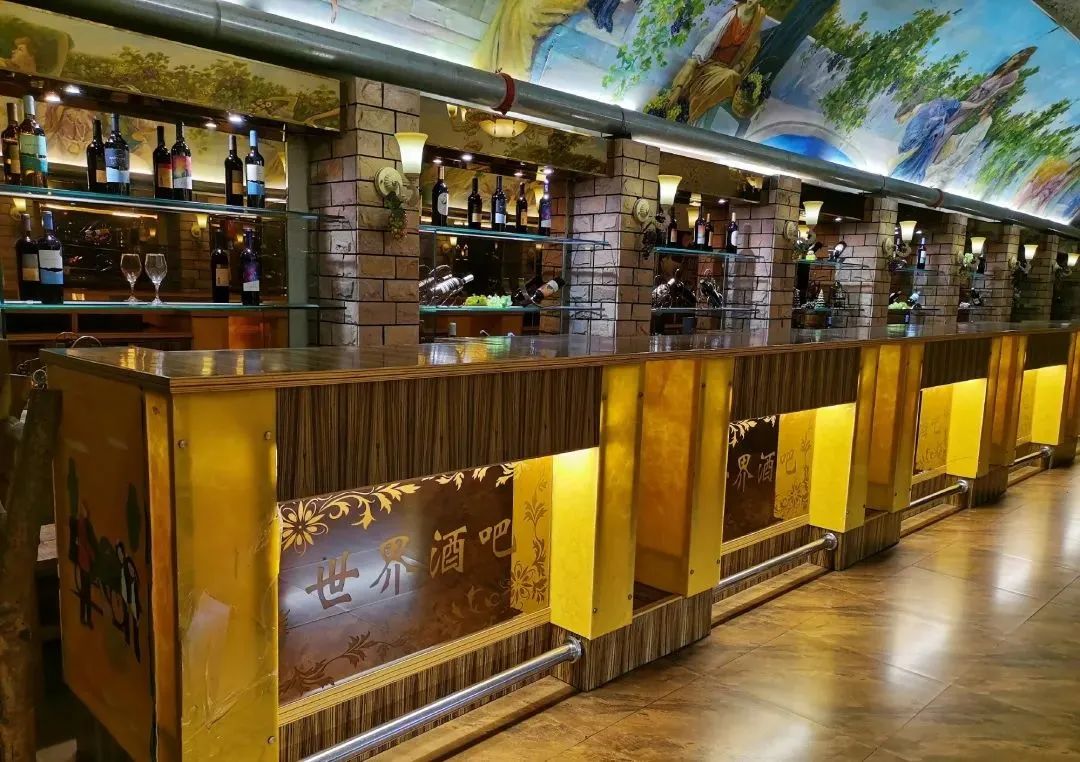 器皿展馆,流程展馆,商务会馆,历史展馆,中国葡萄酒银行,华东展馆等不