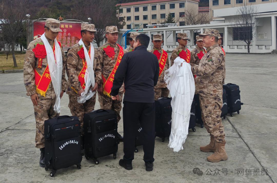 墨脱县军地共同为新兵举行欢送仪式_澎湃号·政务_澎湃新闻-the paper