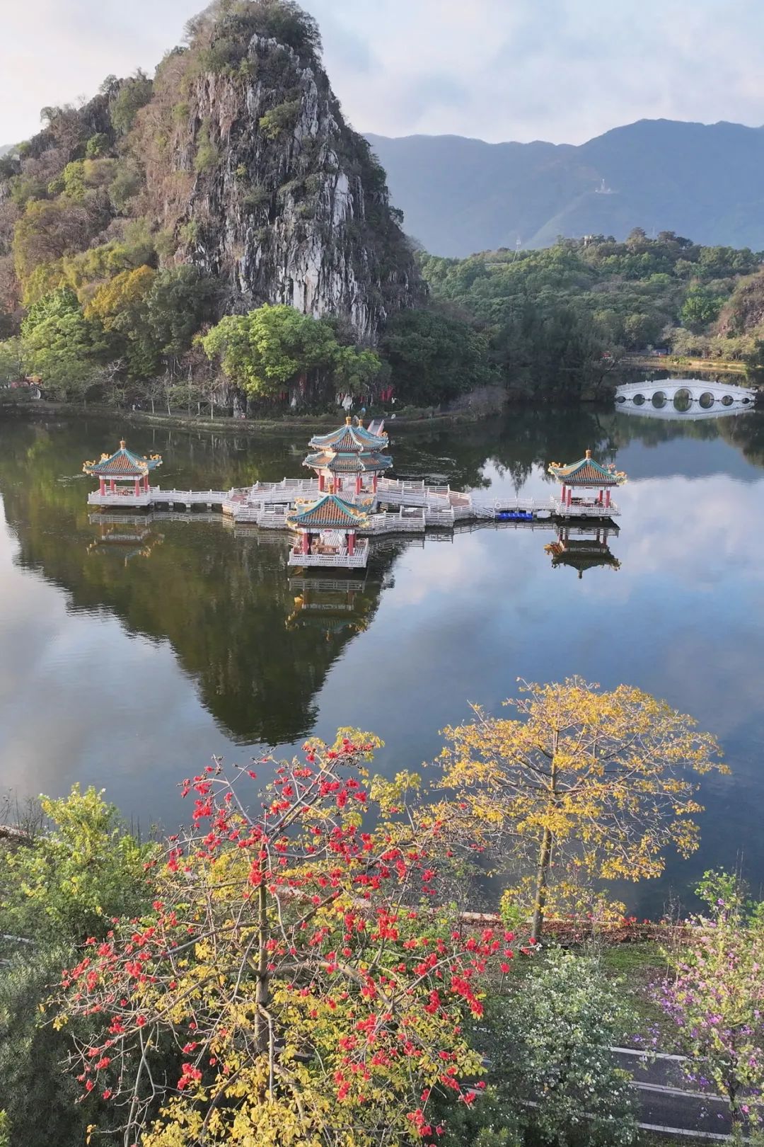 这样的水墨星湖,美得让人沉醉._澎湃