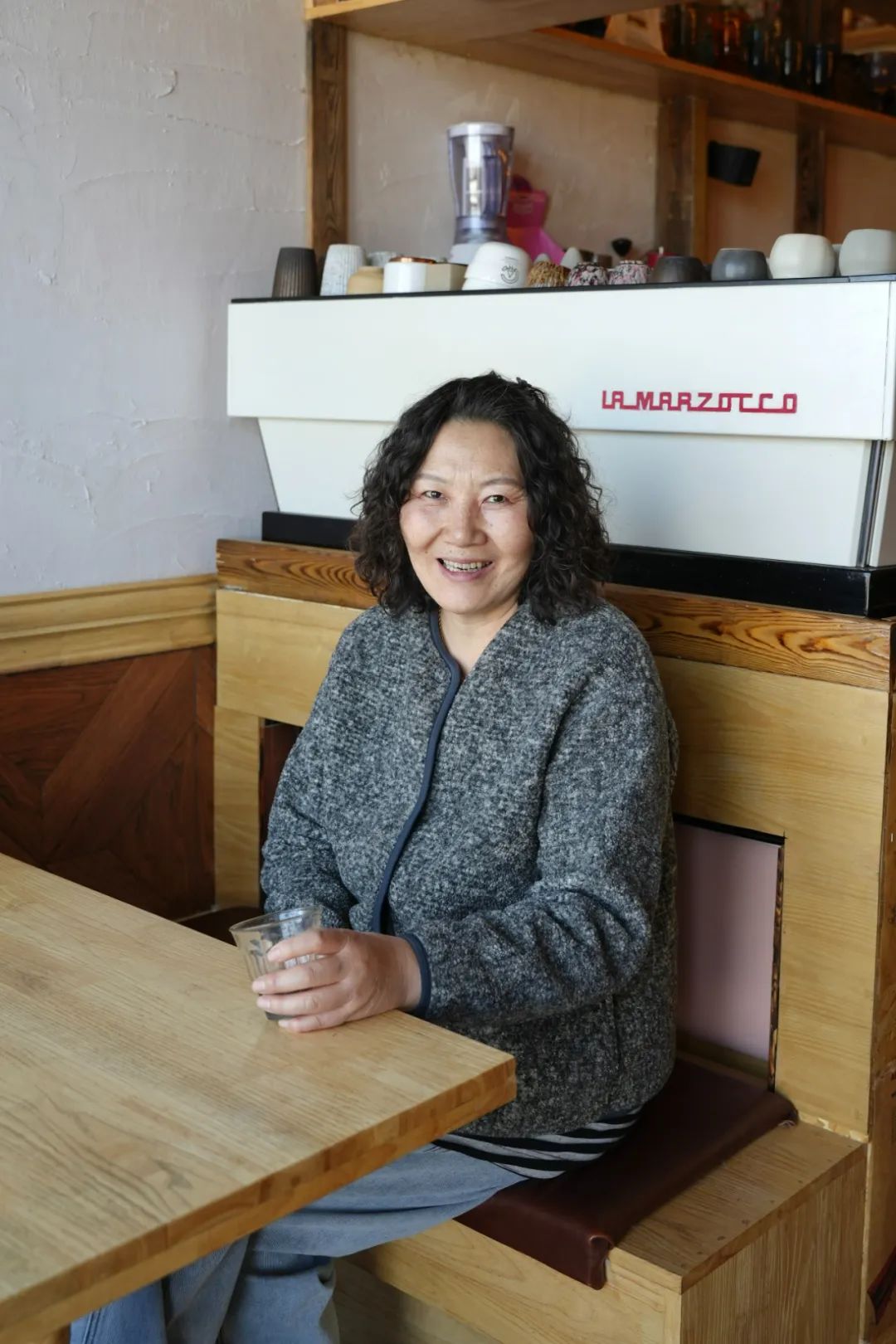 静姐告诉我,尽可能不对咖啡做过多添加,化繁为简,保留新疆食物的原汁