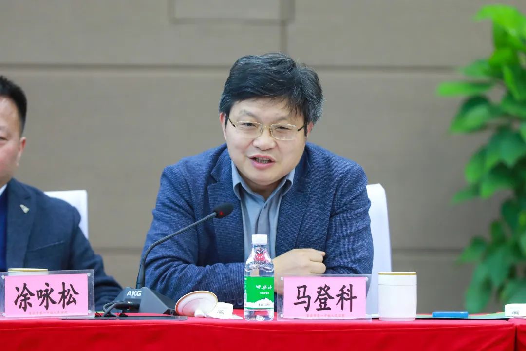 提质增效|重庆一中法院召开专家咨询委员会交流座谈会_澎湃号·政务