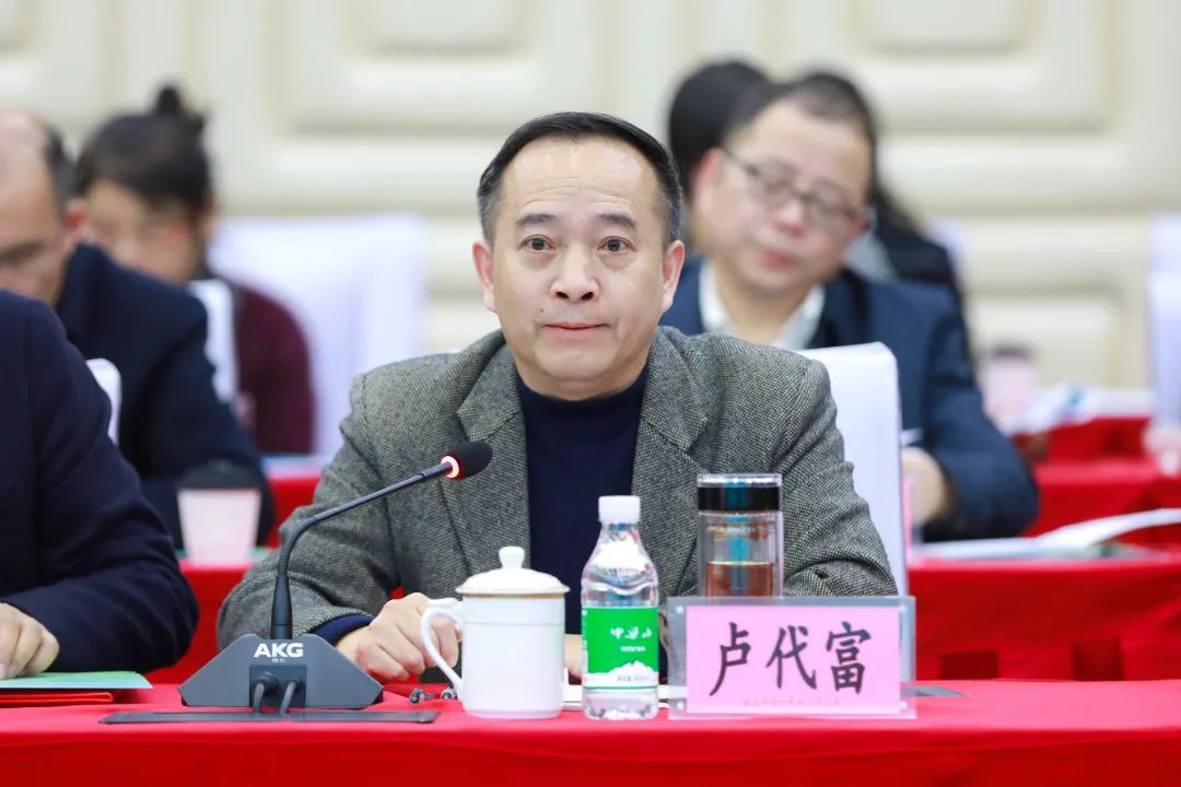 提质增效|重庆一中法院召开专家咨询委员会交流座谈会_澎湃号·政务