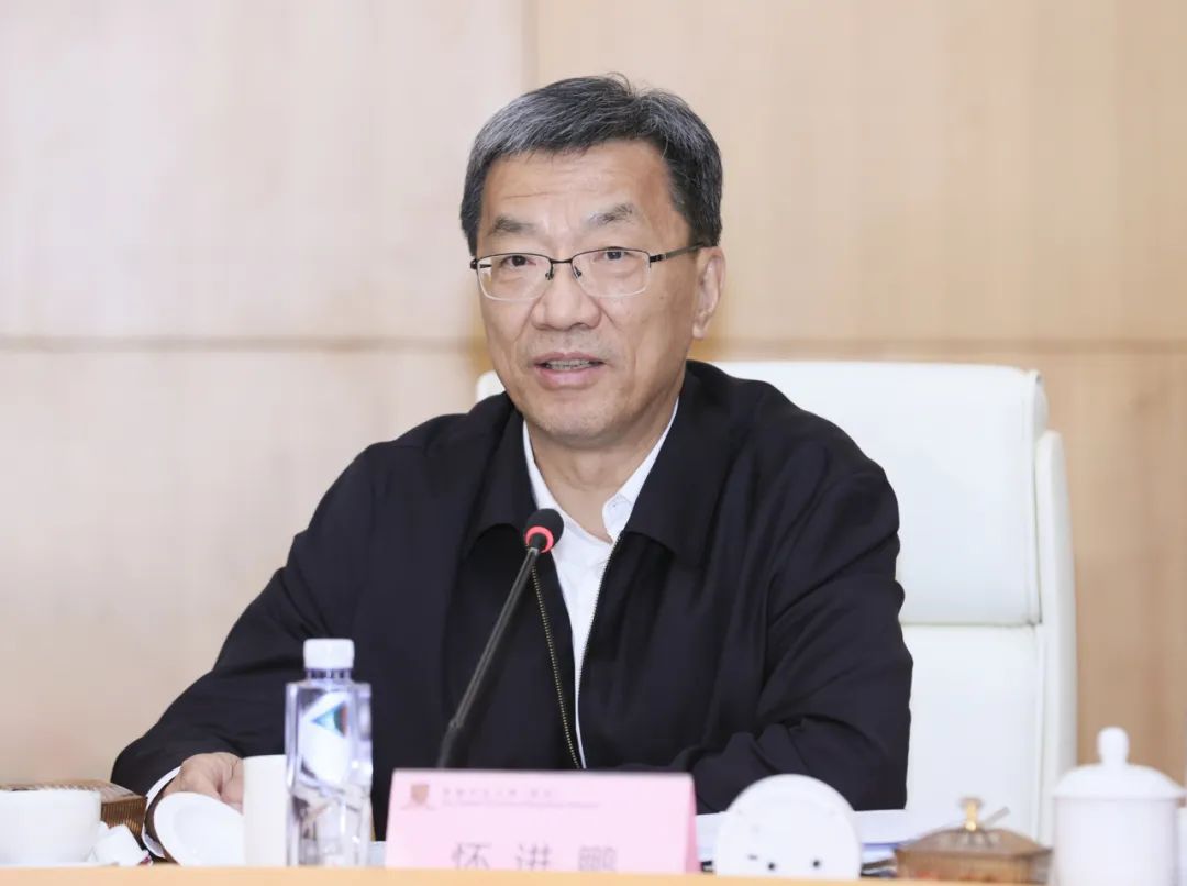 教育部党组成员,副部长陈杰主持座谈会,广东省委常委,副省长,党组成员