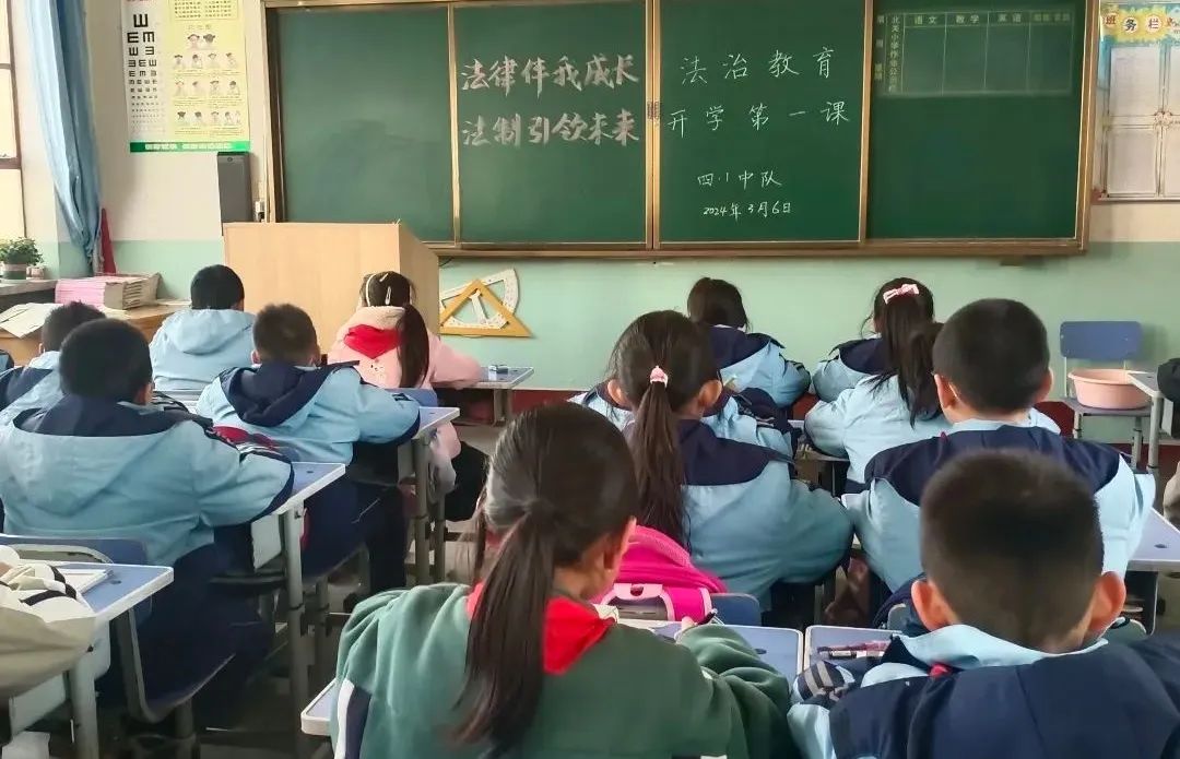 民事审判一庭员额法官姚文婷法官围绕交通安全,消防安全等日常安防